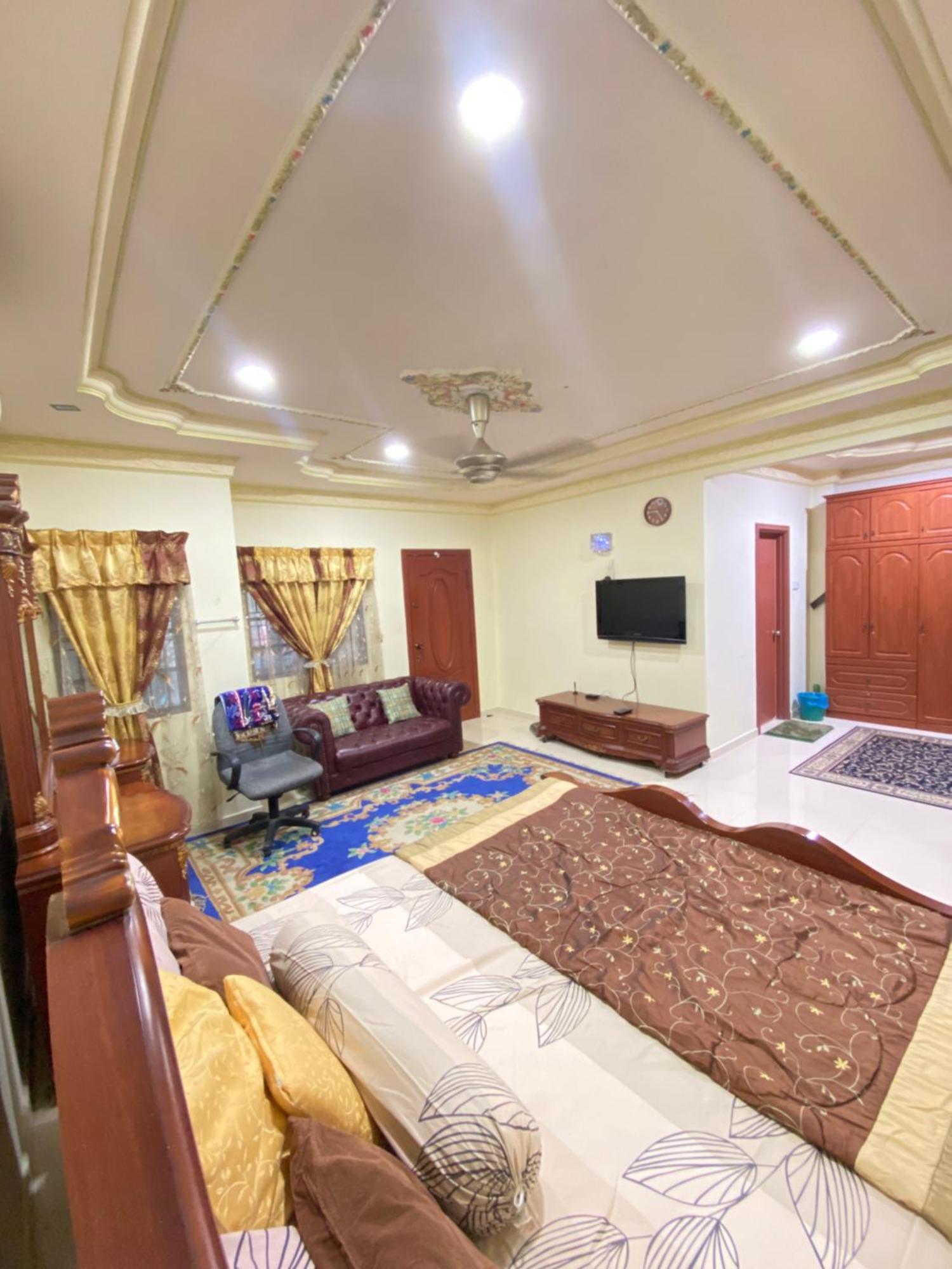 Nenda Homestay Kampong Baharu Cheras Batu Sa-Belas Экстерьер фото